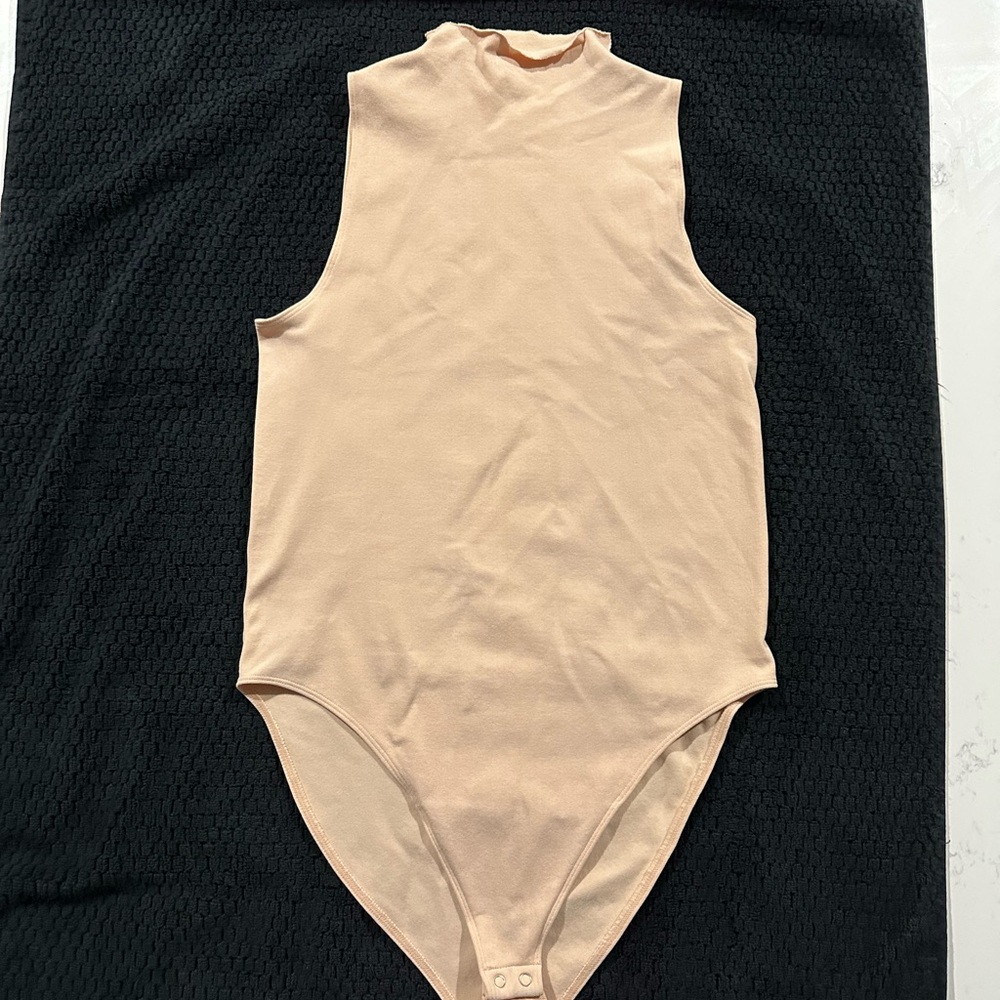 Fabletics BRIN SCULPTKNIT BODYSUIT